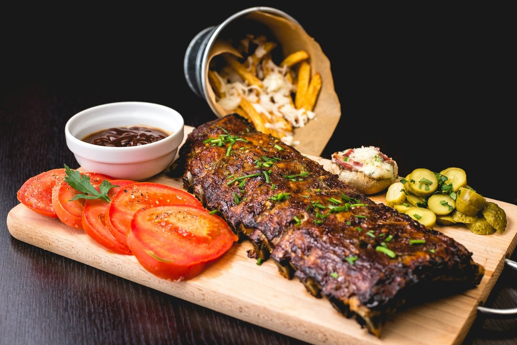 [TRUTH-DEMO-RIBS] BBQ Ribs & Fries