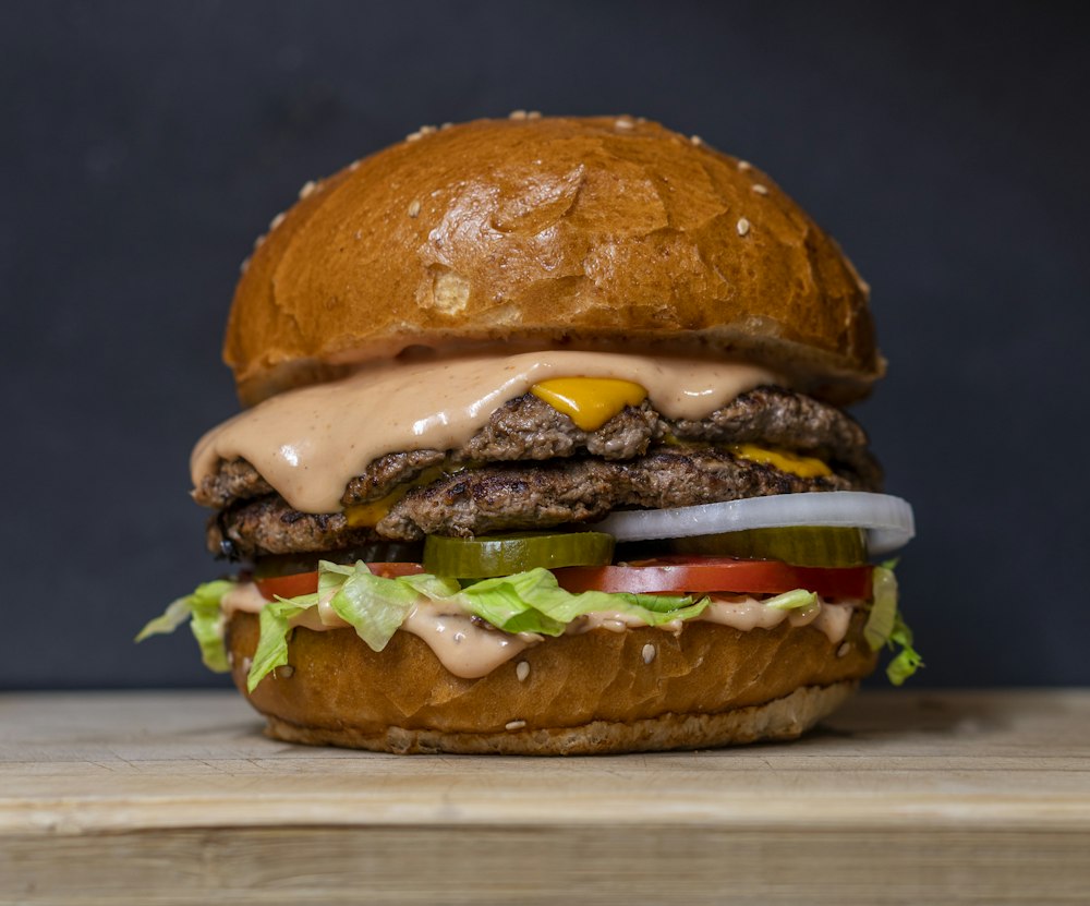 [TRUTH-DEMO-BURGER] Classic Beef Burger